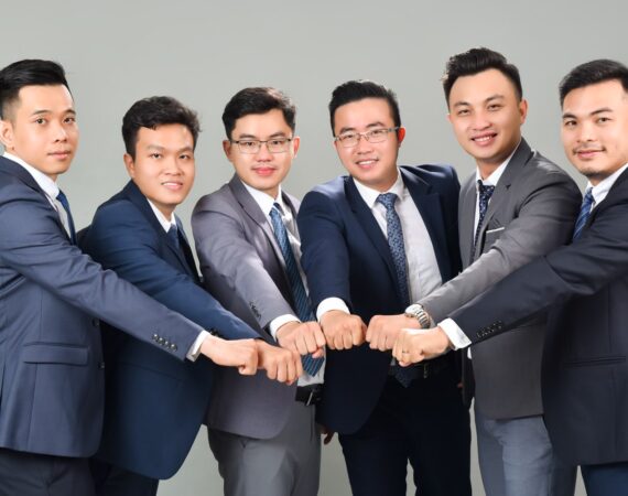 kich-ban-chup-anh-doanh-nghiep-S'Pencil-Agency